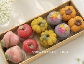앙금플라워 / 떡케이크 / 한식디저트매주 월요일 수업~~자격증반, 취미반, 연구반으로구분되어 진행됩니다^^&nbsp;&nbsp;&nbsp;사전예약 해주세요^^
